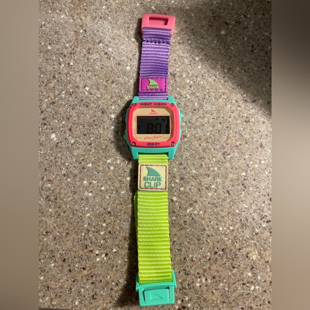 Brand new (without tags) Freestyle Shark Clip watch